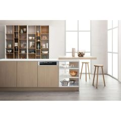 Hotpoint HBC2B19XUKN HBC 2B19 X UK N Integrated Dishwasher - Graded