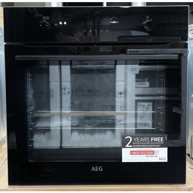 AEG BPK556260B 6000 Steambake Pyrolytic Integrated Oven - Black - EX-Display