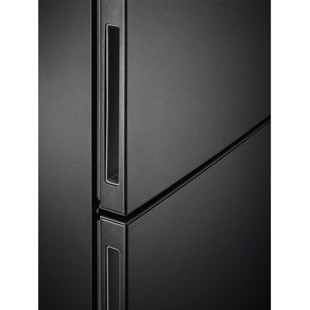 AEG RCB732E3MB 7000 Ultrafresh Total No Frost Fridge Freezer - Black / Stainless Steel