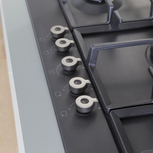 Bertazzoni P905LPRONE Pro Series 90cm Gas Hob with Left Wok Burner Matt black
