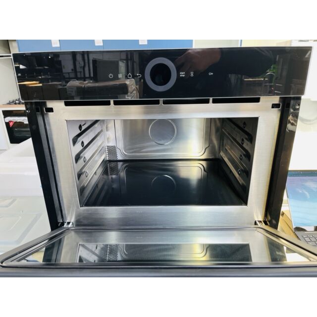 Bosch CEG732XB1B Series 8 Built-In Microwave with Grill - Black - GRADED