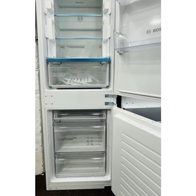 Bosch KIV86VSE0G Low Frost Integrated Fridge Freezer Sliding Hinge - GRADED