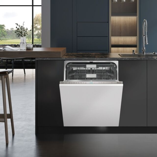 Hisense HV673C61UK Fully Integrated Dishwasher 16 Place Settings - Graded
