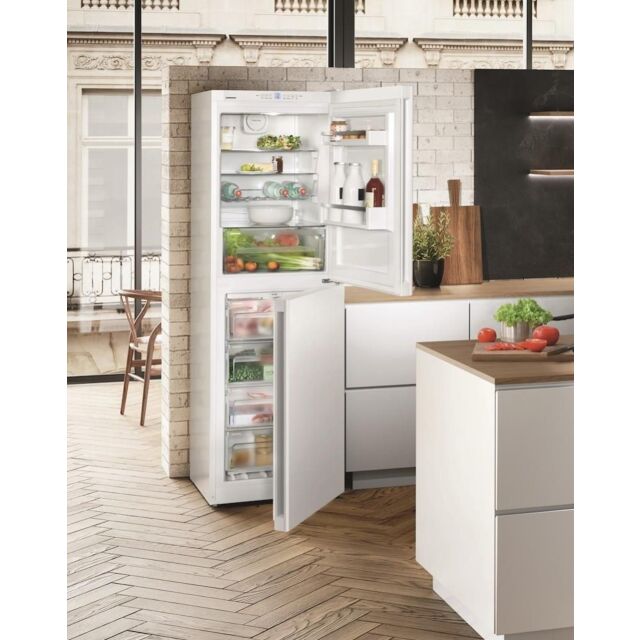 Liebherr CN4213 60Cm Frost Free Fridge Freezer In White