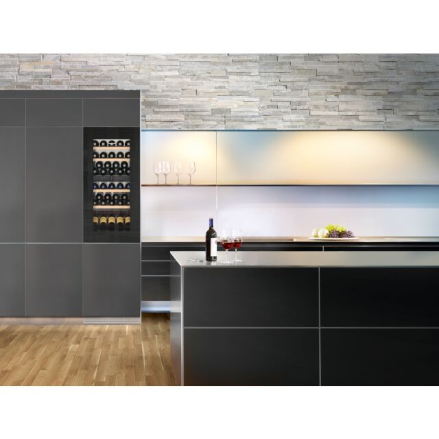 Liebherr EWTGB2383 6 shelves, HumiditySelect, TipOpen, SoftSystem, Telescopic rails