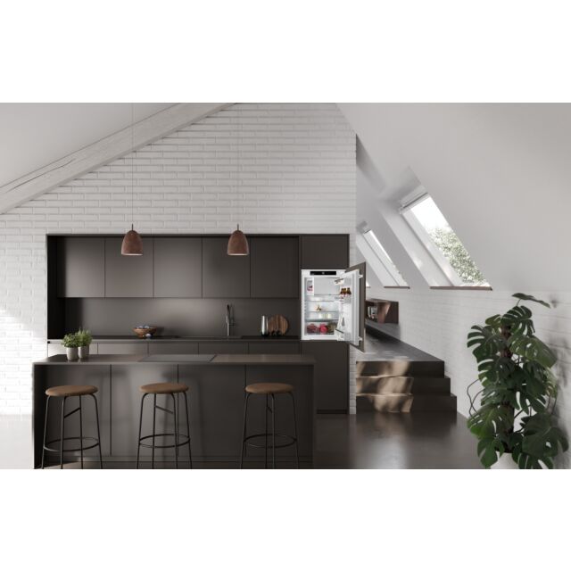 Liebherr IRSE 3901 4* Freezer compartment, EasyFresh, Sliding Door