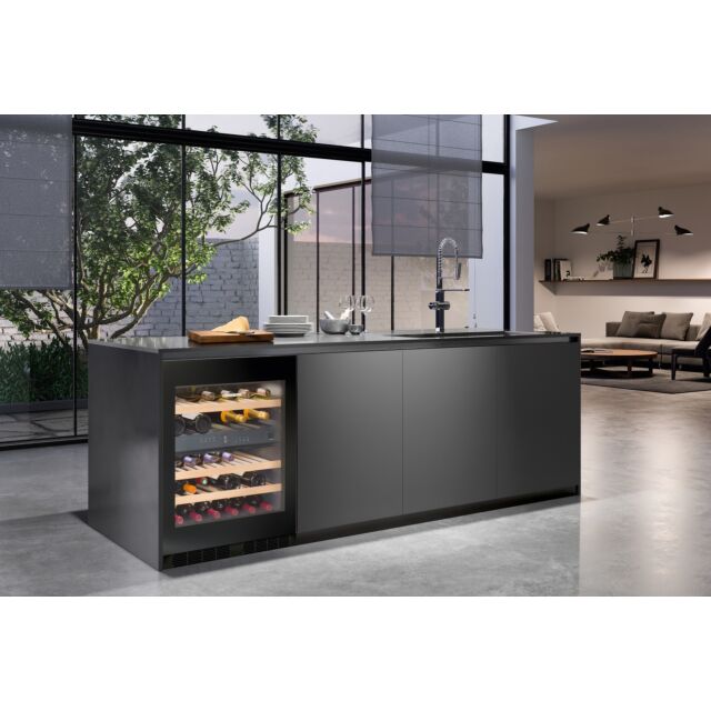 Liebherr UWTGB1682 5 shelves, HumiditySelect, TipOpen, SoftSystem, Telescopic rails