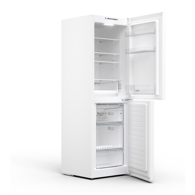 KGN34NWEAG, Free-standing fridge-freezer with freezer at bottom